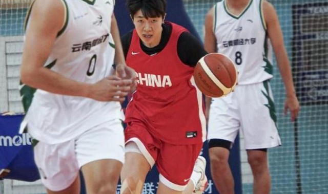 中国女篮20人的队伍4人缺席，只剩16人，宫鲁鸣巧妇难为无米之炊