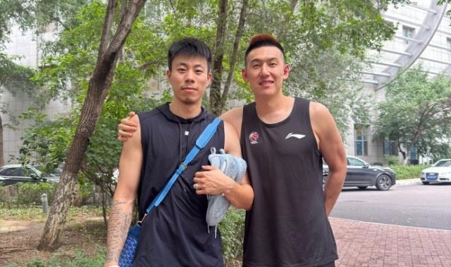 付豪晒与张镇麟&amp;amp;刘雁宇等合照：人生总有很多分岔路口 祝开心顺利