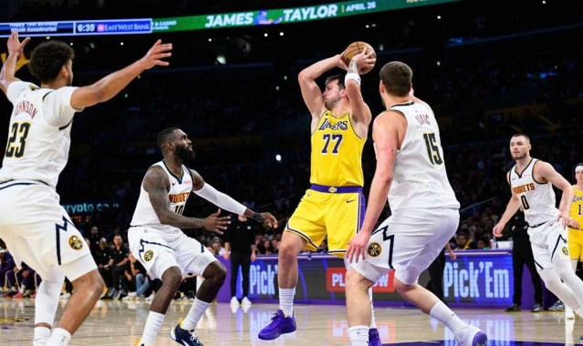 湖人打掘金最后2分钟裁判报告：里夫斯剩9.2秒时不应获2罚球机会