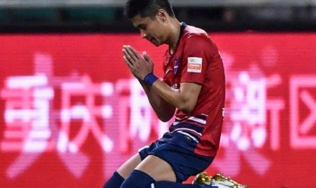 竞彩足球资讯分析-【中超】让二追三上演惊天逆转 重庆3比2胜9人河南