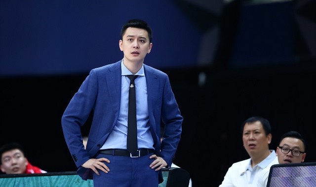 杨鸣成香饽饽！多家俱乐部虎视眈眈，北控男篮赶紧抢人