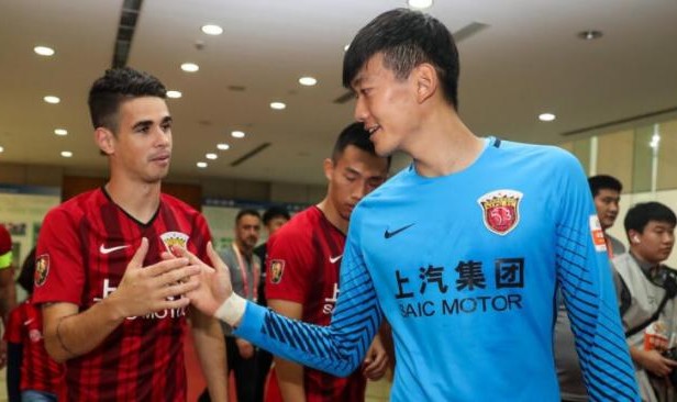 足球比分-“司令双核”力保海港赢德比 队员：老将作用很重要！